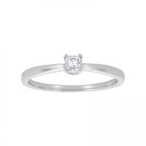 14k white gold princess cut heart setting engagement ring front view