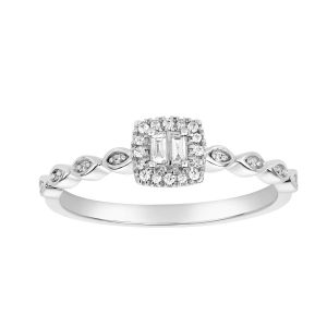 10K White Gold Emerald Shaped Promise Ring 